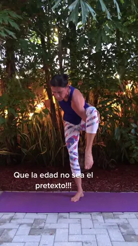 La edad es solo un numero!! #atrevete #tupuedes #55 #yogaafter50 #fit #yogatok #Fitness #motivate #dale #noterindas #colombia #yogaesparatofos #menopausiafeliz