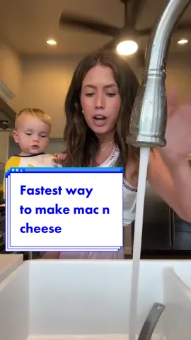 My toddler freaks out if its not done fast enough🥹😅#momlifebelike #macaroniandcheese #macncheeserecipe #momlunchhack #FoodTok #dinnerformykids