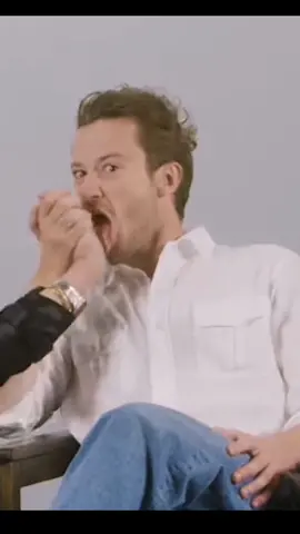 Okay Joseph, OKAY!! #josephquinn #jamiecampbellbower #strangerthings #edit @netflix