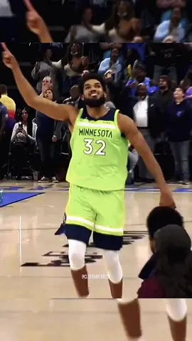 This Buzzer Beater By KAT…🥶 #NBA #dunk #basketball #nbaplayoffs #baloncesto