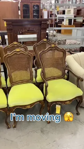 suprise!!!! @megan and I are moving literally down the road 🤍