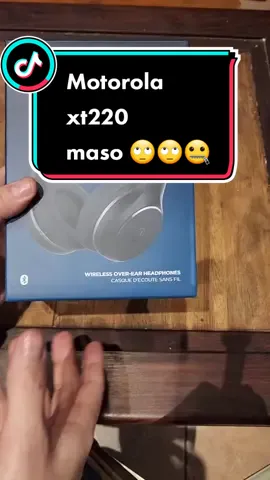 #motorolaxt220  #motorola #bluetooth #headphones #garbage #parte1