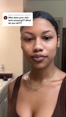 Replying to @kaylaaaaaaa Im super plain with my skincare these days #skincare #skincareroutine