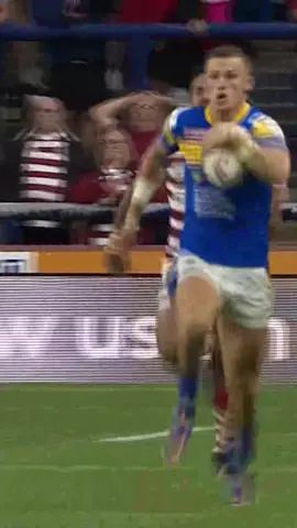 Run Ash Run 🏃🏻💨 #runningupthathill #Running #leedsrhinos #uksports #rugby #strangerthings