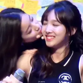 tell me, do you wanna be my lover? #yeondub #twice #once #nayeon #dahyun #nahyun #twicenayeon #twicedahyun #yeondubu #dayeon #imnayeon #kimdahyun #twiceyeondub #pop #parati #fyp #ahgaonce #gottwice #23_satzu