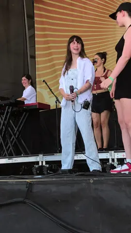 ☺️ @newportfolkfest #clairo #jackantonoff #clairosofia #newportfolkfestival