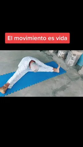 Ya se movieron hoy? El movimiento es vida y papá a sus 70 años, lo demuestra #bienestar #vida #yoga #relajo #psicoterapia #psicologia #saludmental #papá #amoapapa #juventudeterna