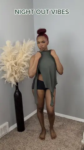 mesh is such a great detail to add to a fit.  I would wear this on a night out, a colder night,  date night, or perfect fall fit as well! #datenightout #614columbus  #columbusfashion  #nightoutootd @nordstrom