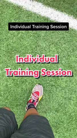 Light individual training session to stay sharp on the ball ⚽️ #Soccer #soccertiktok #athletesontiktok #footballtiktok #football #fyp #soccertraining #footballtraining #soccerdrills