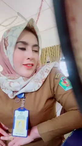 Jan risau uda @@jana #pnscantik #asn #foryoupage #fyp #foryoupageofficiall #goyangshopee #goyangshopeecod #nutrisaritiaphari #tiktokviral #cpnscantik