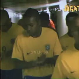 🇧🇷🇧🇷||El unico plantel que yo vi que se divertia en la cancha#brasil #brasil2002 #jogabonito #futbolbrasileño #ronaldinho #robertocarlos #ronaldo #robinho