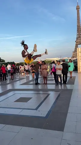 Ninja🥷-#workhard #gymnastics #acrobate #acroyogafun #dance #athletics #athletes #backflip #frontflips #paris #streetfights #comedyclub #momo #trapeze #trampoline #jump #cute #jumpman #superman #yoga #street #quebec #model #motivational #tumbling #blackpanther #parkour #trampoline #andorra🇦🇩 #cirquedusoleil #yoga #cirqueeloize #quebec #streetfights #parkourlife