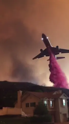 Tanker 10 giving trees a buzz                            #tanker10 #aerialfirefighting #forestfire #firefighter #brushfire #boeing #airbus #dc10airtanker #pilot #airplane #jet #fyp #foryoupage