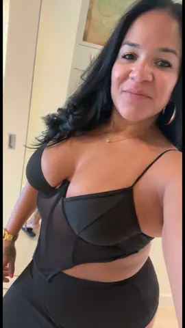 Am I consider thick? 🙃