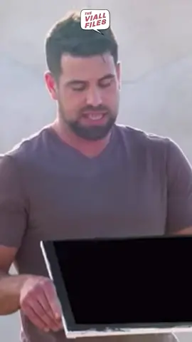 @blakemoynes finally reveals what he painted 🎧Ep 449 link in bio #podcast #bachelorette #bachelorready