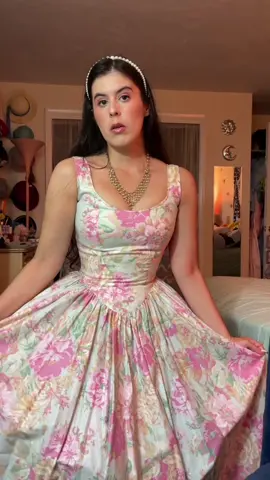 One of my fave #80s pieces that I don’t wear enough. #fashiontiktok #vintageclothes #fy