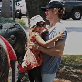 hayden and his daughter<3 #anakinskywalker #anakinskywalkeredit #haydenchristensen #haydenchristensenedit #starwars #starwarsedit #foryou #foryoupage #fyp
