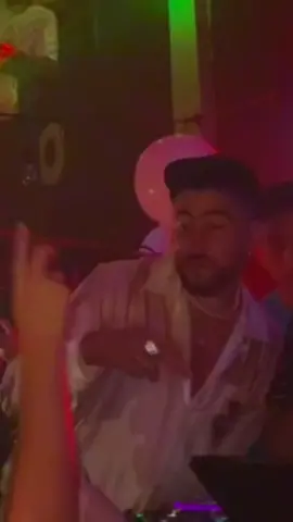 2016 #badbunny #exito #viral #lyrics #video #discoteca #trap #veranosinti #dj #parati #foryou #fyp @Bad Bunny