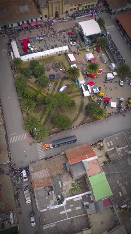 Concurso nacional tractomulas en reversa en #samaca #camionerosdecolombia #boyaca #kenworthw900 #plastinova @IMP & DIST CALLCOR SAC #colombia