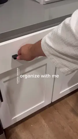 #organizewithme ☕️✨ - if you’ve been wanting a @Nespresso this is your sign to get one! (linked organizaer in my ig highlights under “links”) #nespressopods #nespressomachine
