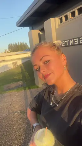 Morning walks in goldy #foryoupage #fyp #goldcoast #surfing