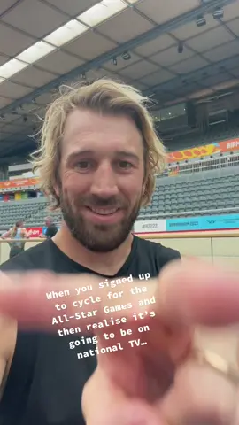 We think @Chris Robshaw might be regretting his decision…