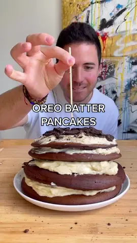 OREO BATTER PANCAKES 😍 Would you grab one? #pancakes #brunch #dessert #chocolate