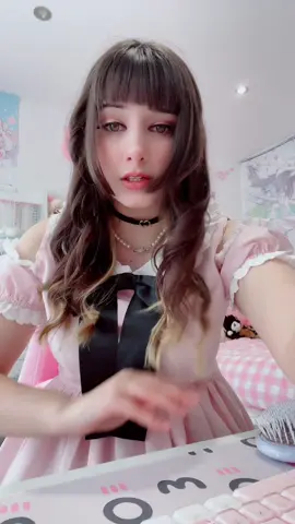 Replying to @🌸 bloss 🌸 spray it close to the root with the curve shaped facesheild and wait for it to dry and then spray again all over breifly and your bangs will stay percect all day !!! //#hair#bangs#bangsturorial#hairstyling#hairtutorial