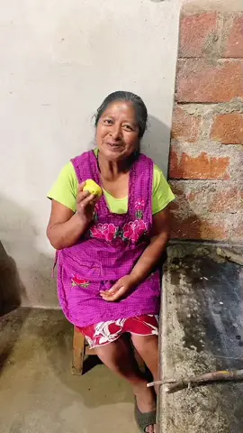 #temporada#peras#doñapaulacocina#campo#rancho#cocina#hongos#amarillo