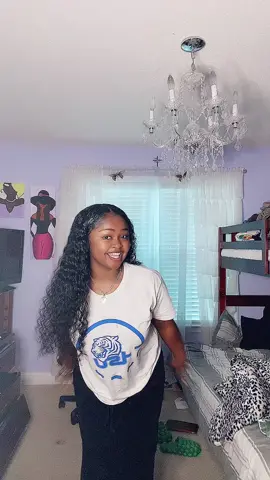 😁 #pourituppouritup #jjnwrld #maybachtruck