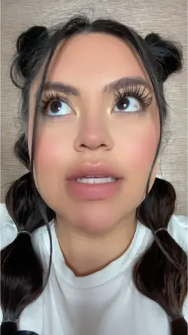 Lash hack!! 🤯 #beauty #glam #makeup #makeuptutorial #makeupjunkie #fyp #glamtime #glamwithme #lashhack #makeuphack #hacks #rodanandfields #itcosmetics #morphe #elf #sheglam
