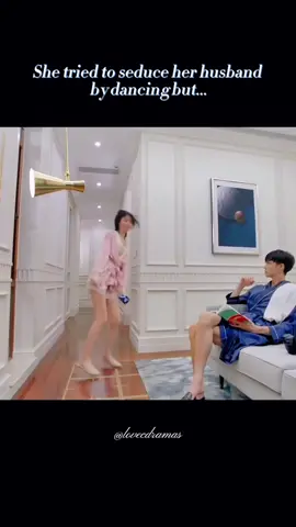 The way she dance was so strange and funny🤣🤣#loveintime #cdrama #kdrama #cdramalover #fyp #foryou #foryourpage#renyankai