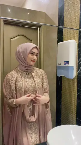 Klik keranjang kuning #kaftan #dress #dressnude #gamispayet #gamisbordir #bajuwisuda