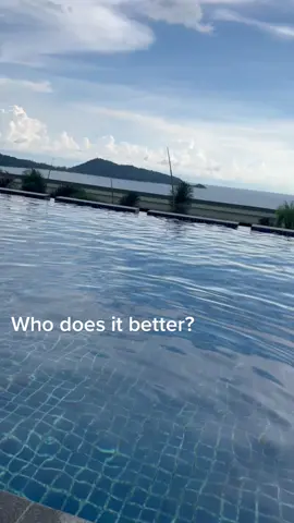 Who did it best? #pooljumpchallenge #fyp #fypシ #summer