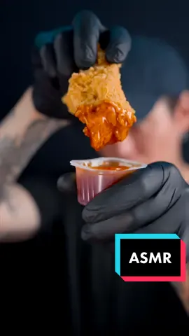@Popeyes chicken tender with sweet heat sauce #fyp #asmr #mukbang #eating #asmreating #eatingsounds #popeyes