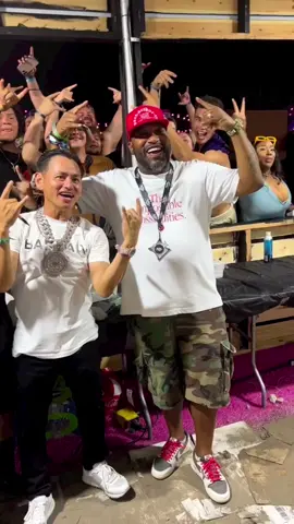 Still recoverin’ from Rolling Loud Weekend 🤣🥲 Keep livin your best lives yall @bunb @rollingloud #miami #kingofbling #johnnydang #e11evenmiami
