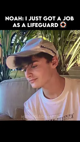 The fact that noah is part of one of the most famous netflix shows and he still got a job as a lifeguard 🛟 random shoutout: @strangerthings3010 #strangerthings #noahschnapp #missingschnapps #4u #lifeguard