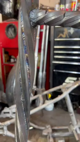 Choppers only…fresh derake chopper off the lift #evolutioncycles #harleydavidson #motorcyclesoftiktok #choppersonly #choppersonly