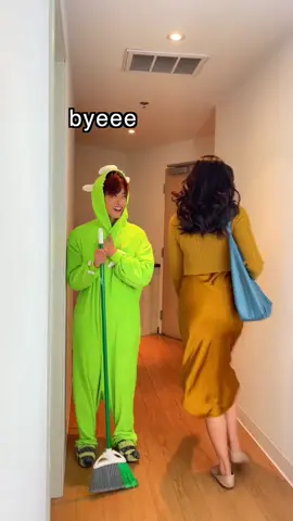 when your girlfriend finally leaves 🕺🏻
