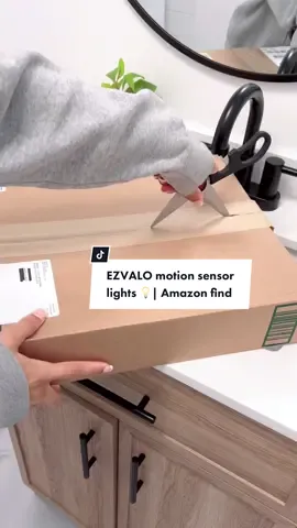 Loving these new lights from Amazon @EZVALO #ezvalo #amazonfinds #ezvalolife #amazonmusthaves #ambientlighting #amazonfavorites #ezvalomotionsensorlight #ezvaloundercabinetlighting #amazonhomefinds #gifted #amazonhome