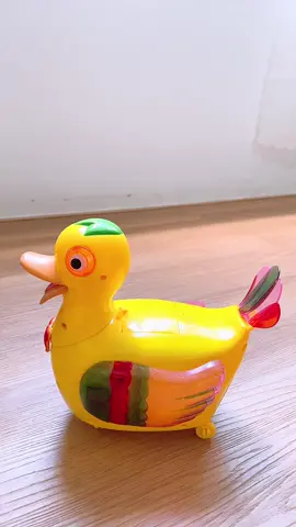 Đồ chơi cao cấp xài pinVịt đẻ trứng xài pin Chỉ có: 105.000/con #vitcondetrung