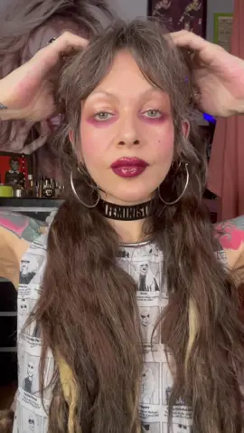 Quick Glossy Look. Powwow & Brush @pradosbeauty Quartz Glow @UOMAbeauty Flush @buxomcosmetics #beautyover40 #makeup #quickmakeup #DIY #howto