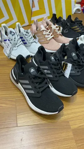 Mẫu giày đang rất hot #ub6.0 #untraboost #giaydichoi #giaytaptheduc #giaydilam