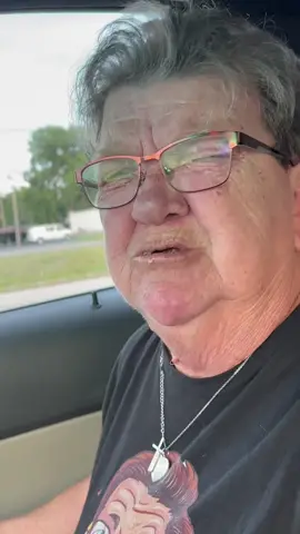 GRANDMA GOES TO RESTAURANT! 👵🏼🍽 #fyp #grandma #food #angrygrandma #viral #trending #hilarious #funny #bestof #theangrygrandma #comedy #lol #foryourpage #makethisviral #granny #youtube #aha