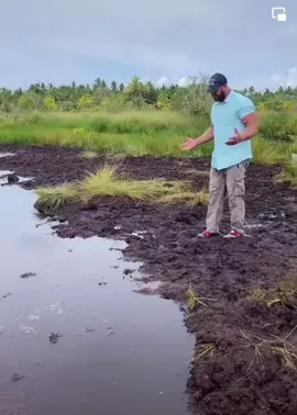“My trousers are getting dirty” 😂 #stuckinthemud #mud #epicfail #falling #fallinginthemud #attemptingcrossingastream #toofunny