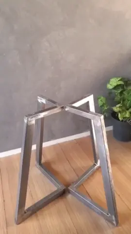 Mesa redonda estilo industrial, Preto fosco.#serralheria #metalon #metal #soldas #estiloindustrial #marceneiro #marcenariasobmedida #projeto #interiordesign #decoracao #DIY#mdf #leomadeiras #lojadomecanico#madeirani#sorocaba @dilianevicente