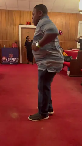 Let the people Praise HIM!! #cityofpraisenc #church #churchtiktok #praise #praisebreak #praisehim #shoutinginchurch #shouting