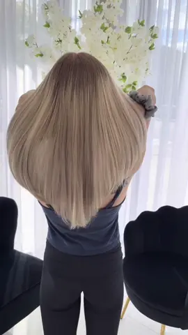 #hairextensions #blondie #blondextensions #hairextensionsmtl #mtlady #montreal #mtlhairextensions