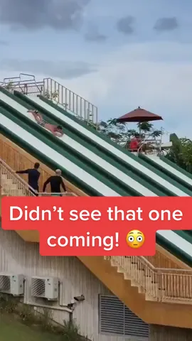 Talk about a perfect dive. 😂 #extreme 🎥: @@ae_alonezzz )