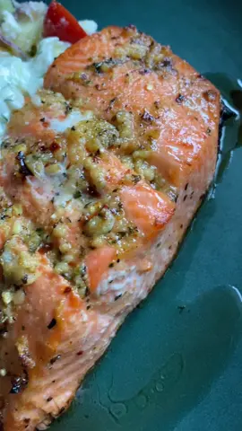 Lemon Garlic Greek Style Salmon @danosseasoning #danosseasoning #danospartner (full recipe is on my website: HungryHappens.Net)